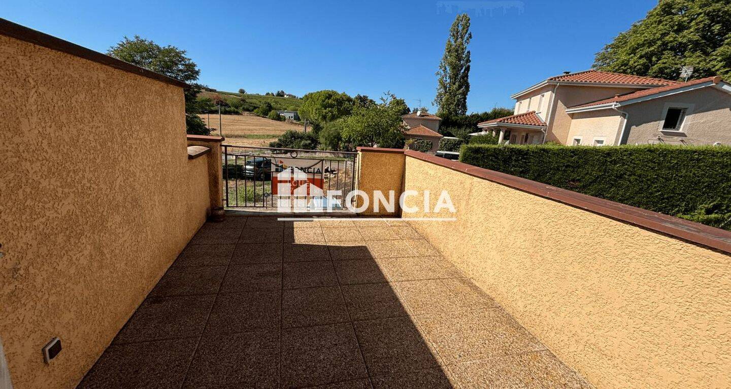 Appartement 2 pièces 63 m² · à Val d'Oingt · 63,4 m² · 790 €/mois