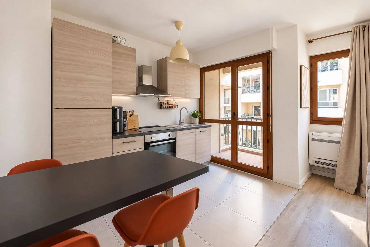 Appartement 2 pièces 47 m² · à Marseille 8ème Arrondissement · 46,8 m² · 1 132 €/mois