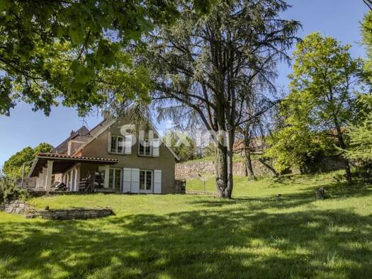 Maison à vendre 695 000 € 7 pièces 4 chambres 261 m² 3 714 m² de terrain Châtel-Moron 71510