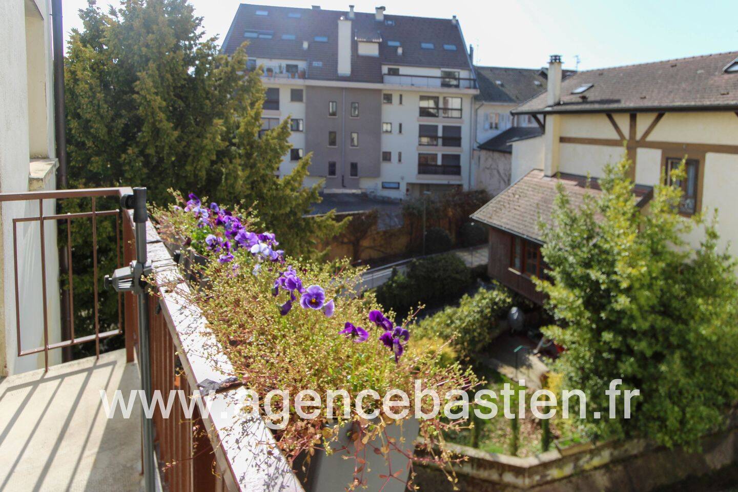 Appartement 2 pièces 50 m² · à Divonne-les-Bains · 49,9 m² · 1 100 €/mois