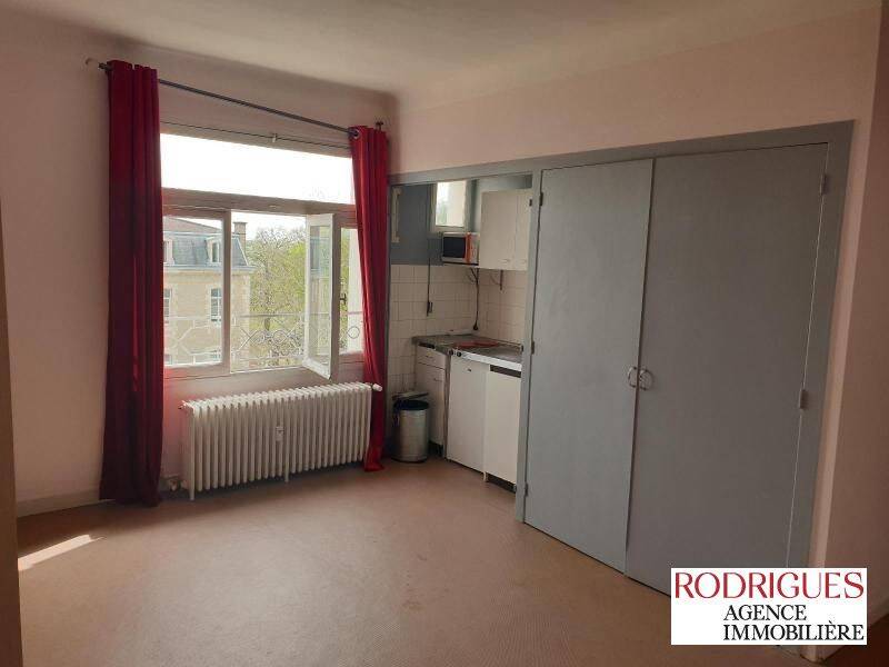 Appartement 1 pièce 22 m² · à Poitiers · 22,3 m² · 335 €