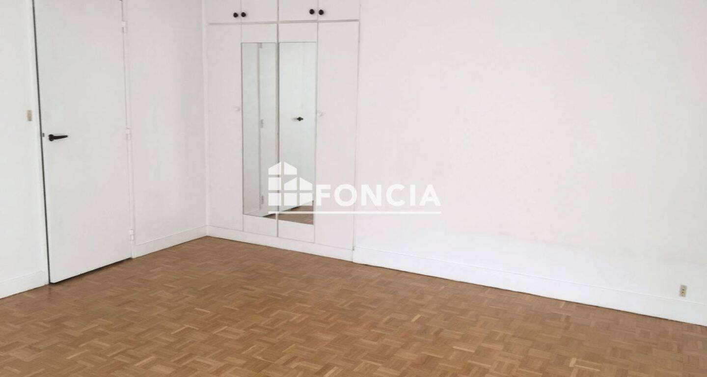 Appartement 1 pièce 31 m² · à Saint-Maur-des-Fossés · 31,1 m² · 706 €/mois