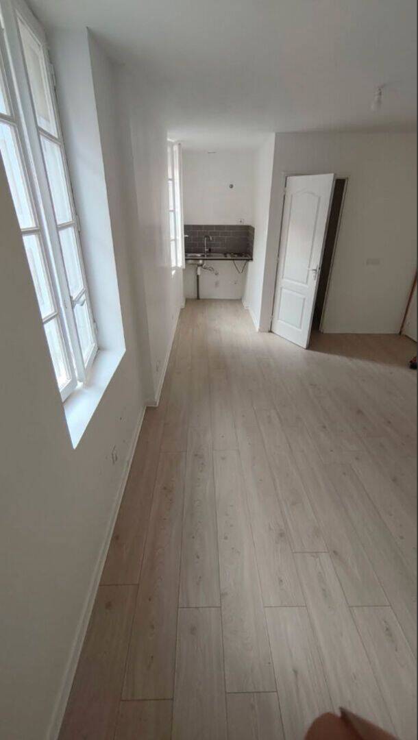 Appartement 1 pièce 25 m² · à Cazaubon · 25 m² · 370 €