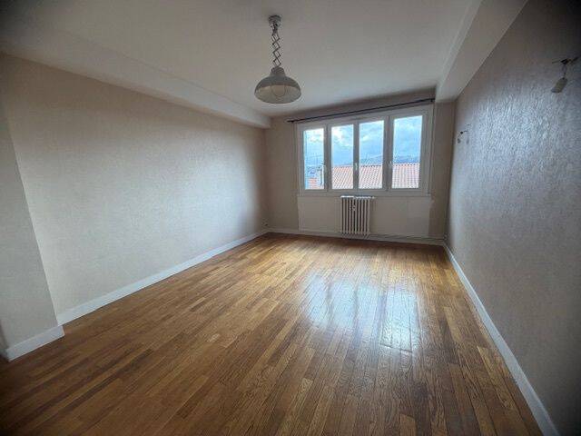 Appartement 4 pièces 67 m² · à Saint-Étienne · 67 m² · 79 500 €
