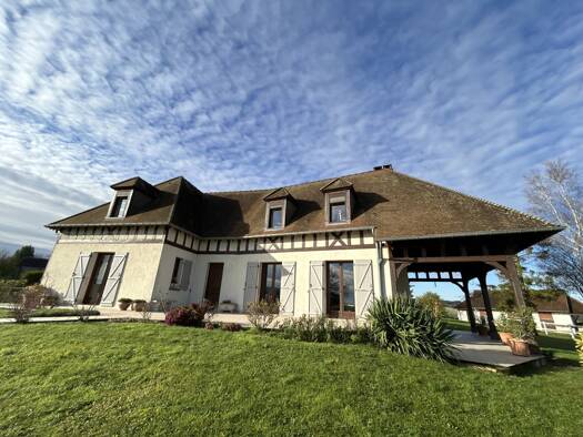 Maison à vendre 380 000 € 5 pièces 3 chambres 197 m² 3 746 m² de terrain Sainte-Savine 10300