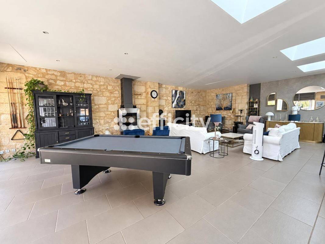 Maison 5 pièces 220 m² · à Puisseguin · 220 m² · 445 000 €