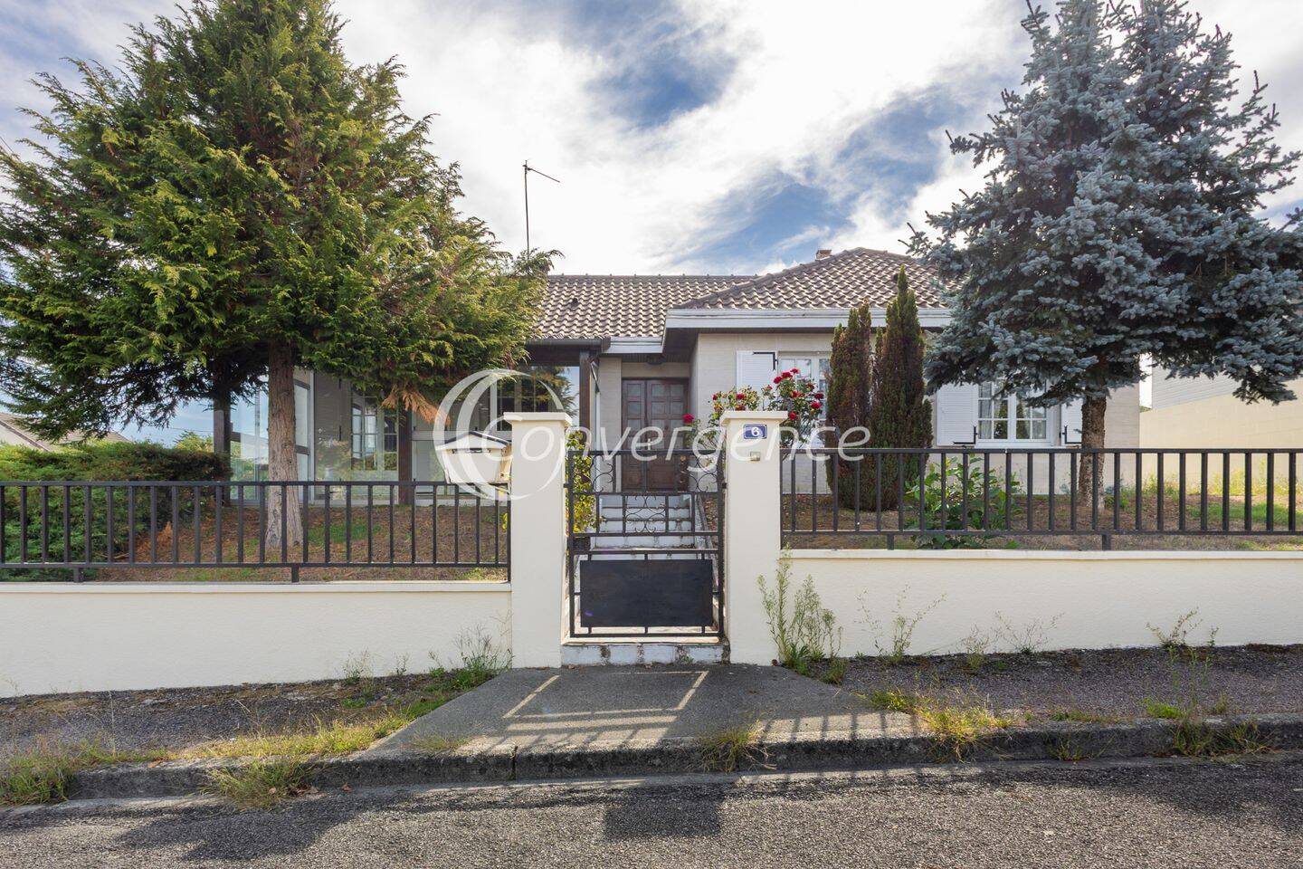 Maison 5 pièces 98 m² · à Saint-Junien · 98 m² · 160 000 €