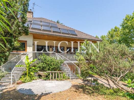 Hôtel particulier à vendre 850 000 € 9 pièces 8 chambres 300 m² 3 025 m² de terrain Francheville le Haut-Bruissin Francheville 69340