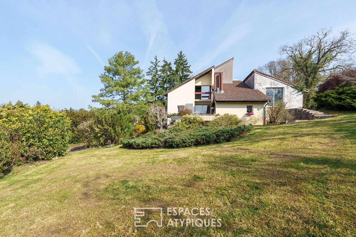 Maison 8 pièces 235 m² · à Lay-Saint-Christophe · 235 m² · 435 000 €