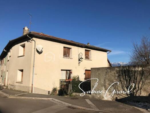 Maison à vendre 229 000 € 7 pièces 6 chambres 168 m² Centre Bourg Claix 38640