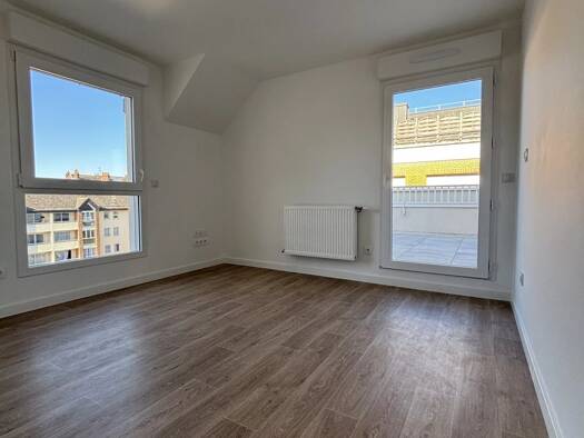 Appartement à louer - Première occupation 530 € 1 pièce 23 m² Étage 4/5 Centre Ville-Rive Gauche Rouen 76100