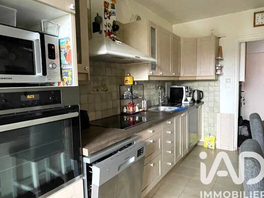 Appartement à vendre 169 500 € 4 pièces 3 chambres 84 m² Étage 2/6 Centre Ris-Orangis 91130