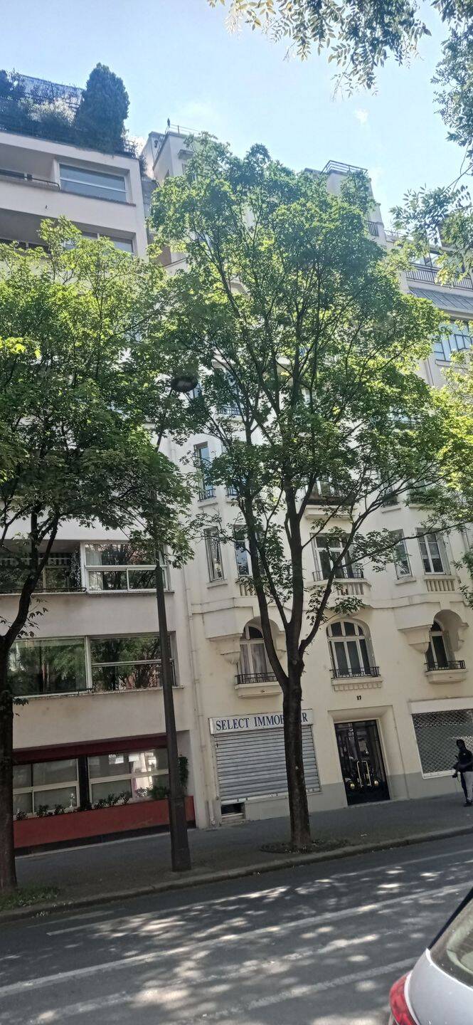 Appartement 3 pièces 89 m² · à Paris 16ème Arrondissement · 89 m² · 2 500 €
