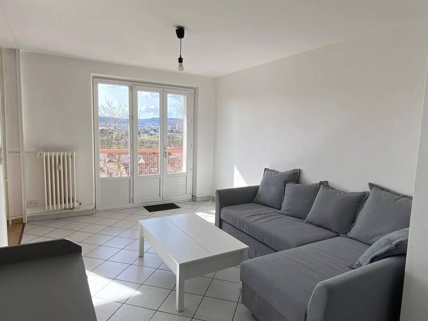 Appartement 2 pièces 48 m² · à Dijon · 48 m² · 760 €