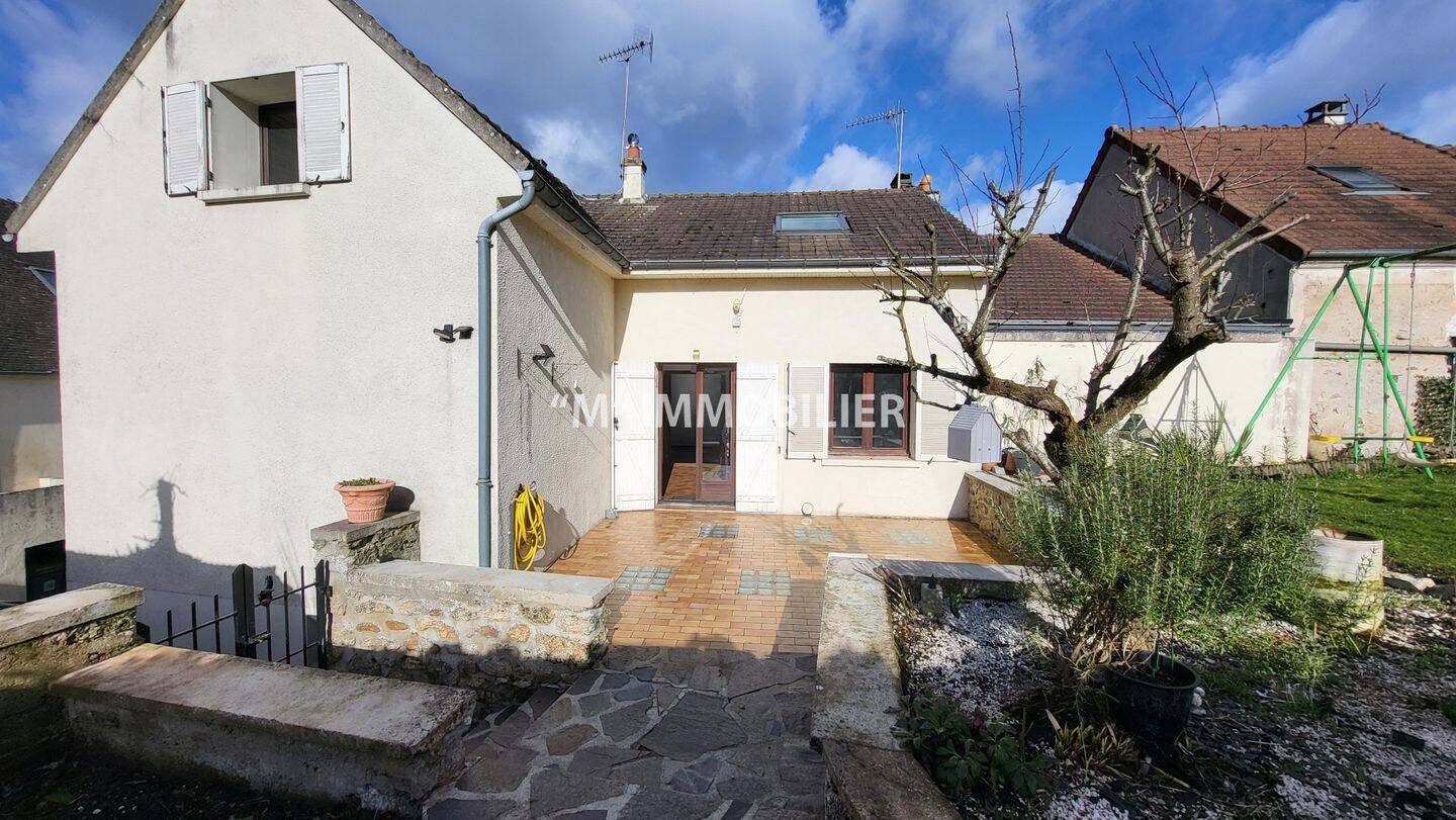 Maison 7 pièces 164 m² · à La Ferté-sous-Jouarre · 164 m² · 215 000 €