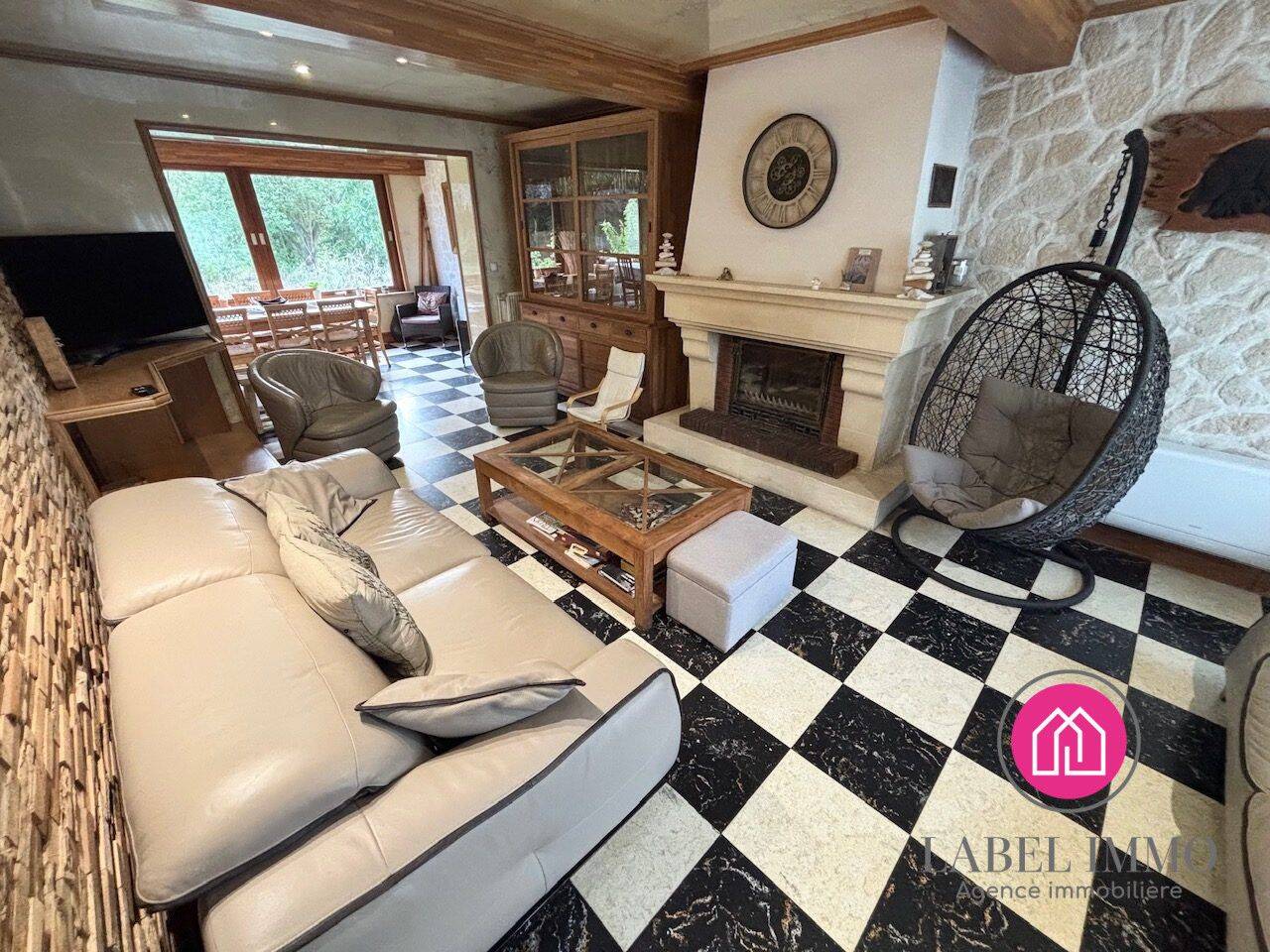 Maison 5 pièces 157 m² · à Raismes · 157 m² · 378 000 €