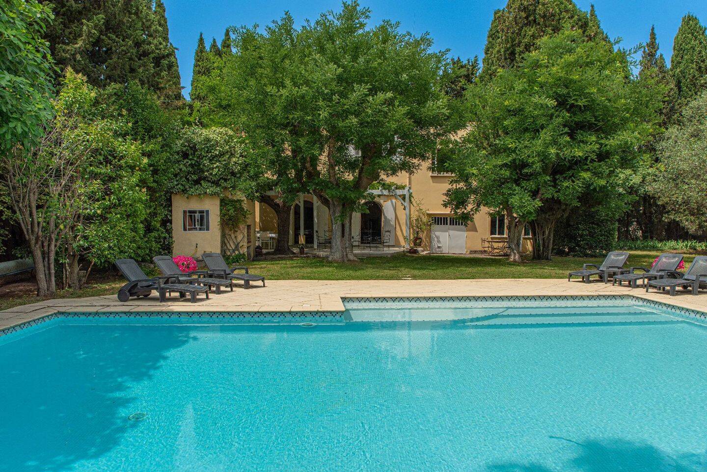 Maison 8 pièces 240 m² · à Montpellier · 240 m² · 1 260 000 €