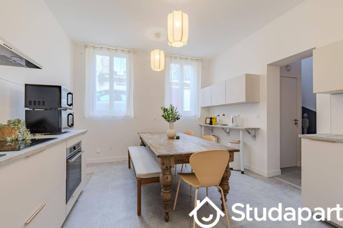 1 pièce 10 m² · à Lormont · 10 m² · 490 €