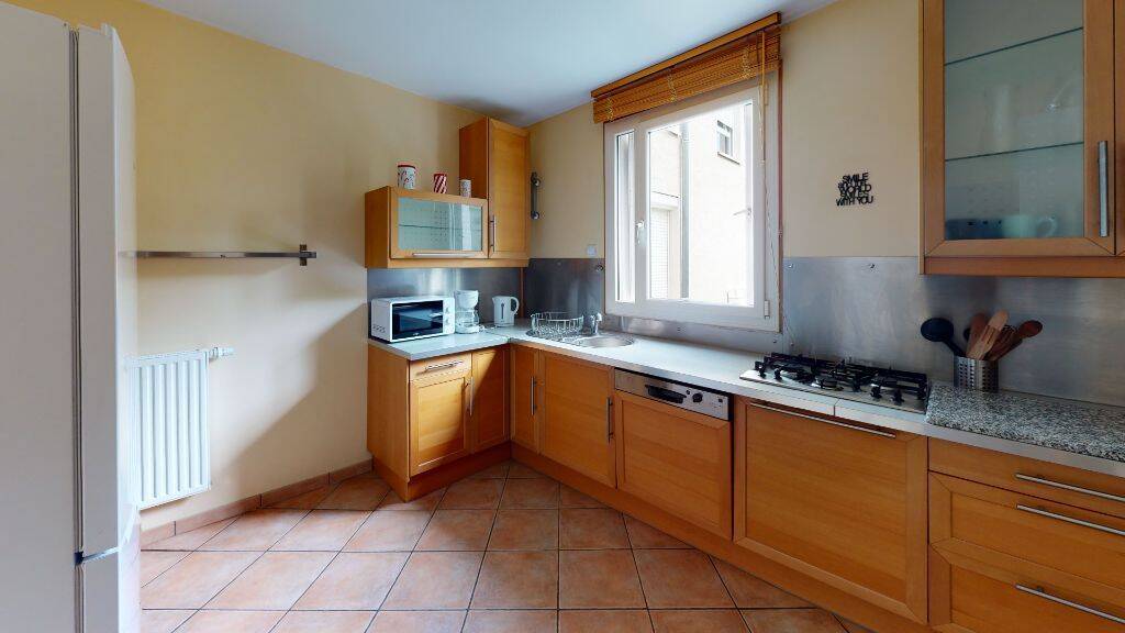 Appartement 6 pièces 115 m² · à Saint-Étienne · 115,1 m² · 845 €