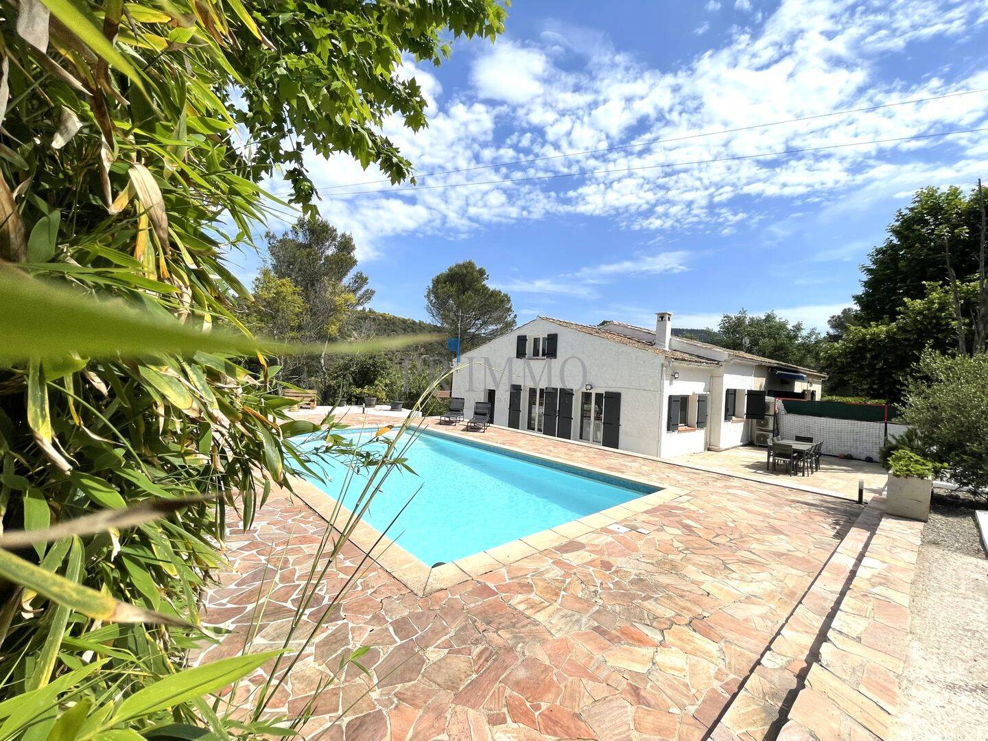 Maison 3 pièces 98 m² · à Fréjus · 98 m² · 365 000 €