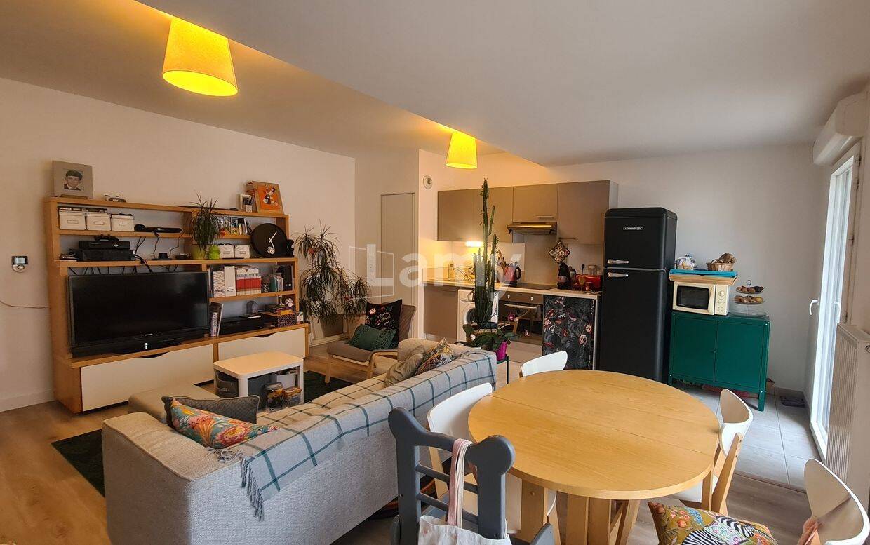 Appartement 3 pièces 69 m² · à Nantes · 69,1 m² · 766 €