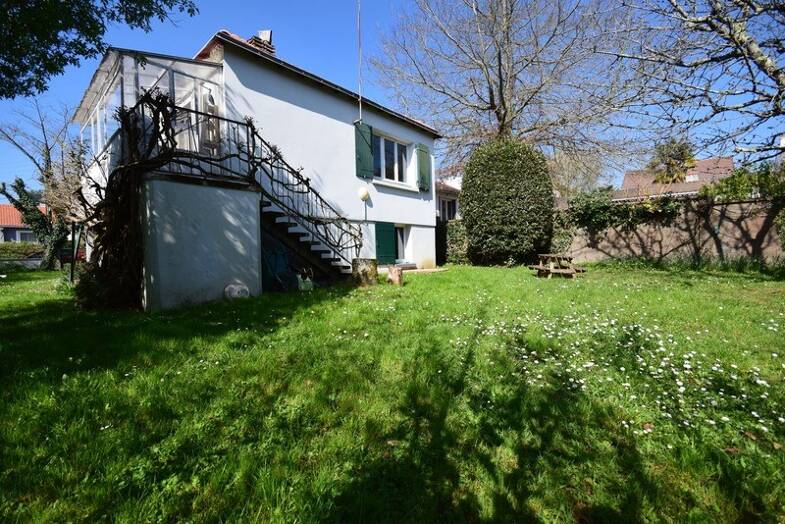 Maison à vendre 334 400 € 4 pièces 3 chambres 84 m² 558 m² de terrain Géraudière - Boissière Nantes 44300