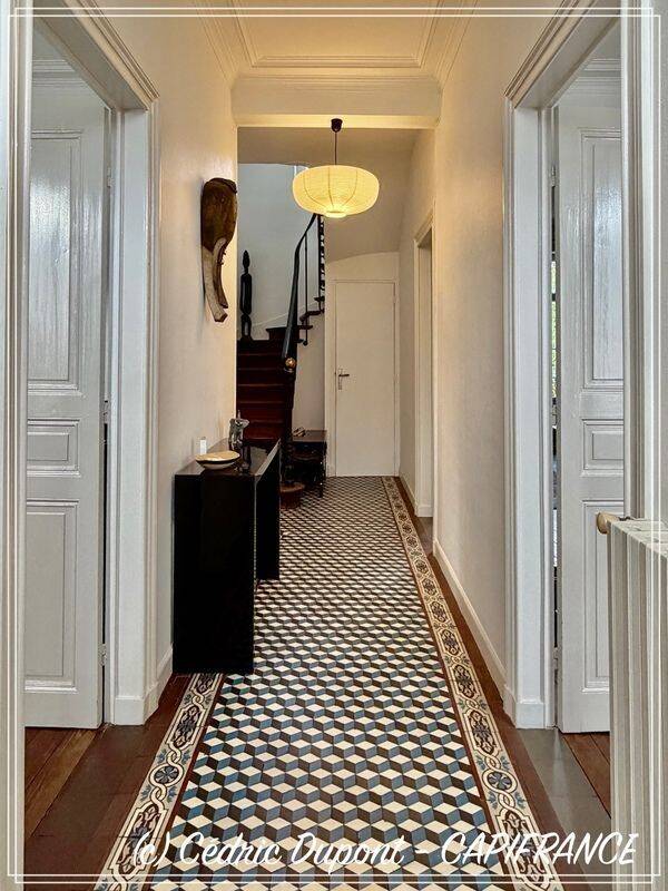 Maison 8 pièces 197 m² · à Jouy-sur-Morin · 197 m² · 299 900 €