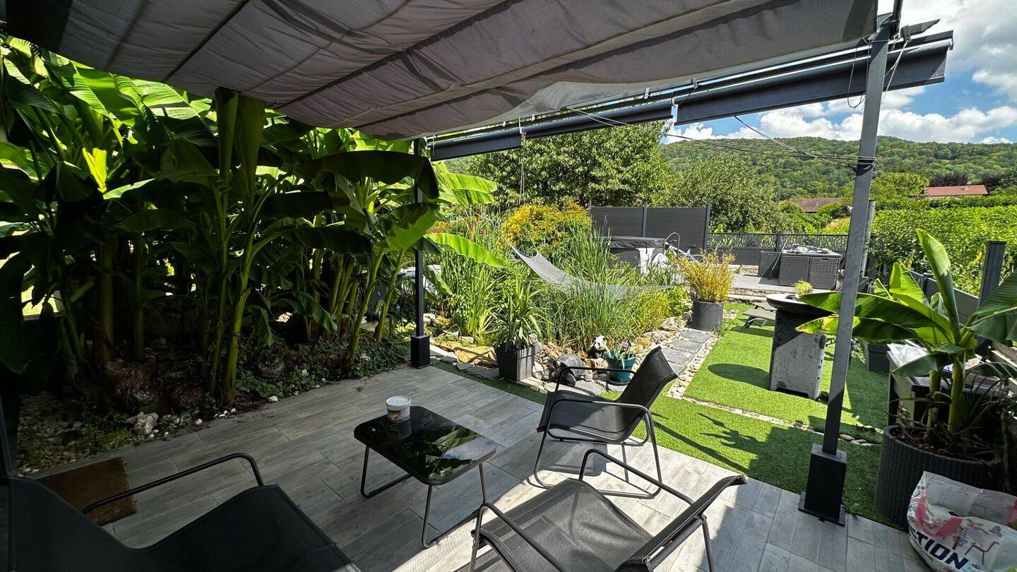 Maison 12 pièces 211 m² · à Mesnay · 211,2 m² · 235 000 €