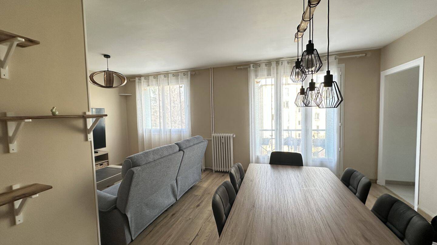 Appartement 3 pièces 67 m² · à Limoges · 67 m² · 690 €