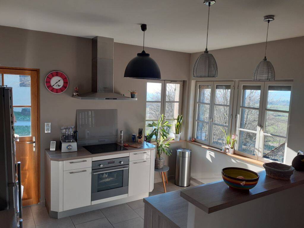 Maison 5 pièces 100 m² · à Brion · 100 m² · 1 200 €