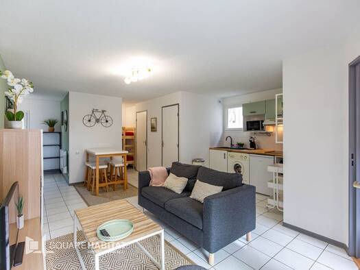 Appartement à vendre 136 600 € 3 pièces 1 chambre 39 m² RDC/3 Luz-Saint-Sauveur 65120