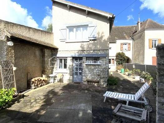 Maison à vendre 218 000 € 7 pièces 4 chambres 174 m² Dammartin-en-Serve 78111