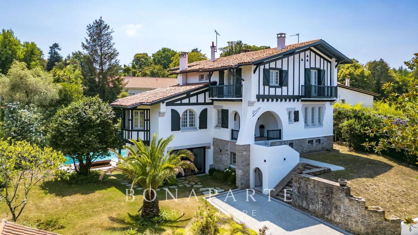 Maison 11 pièces 390 m² · à Biarritz · 390 m² · 4 500 000 €