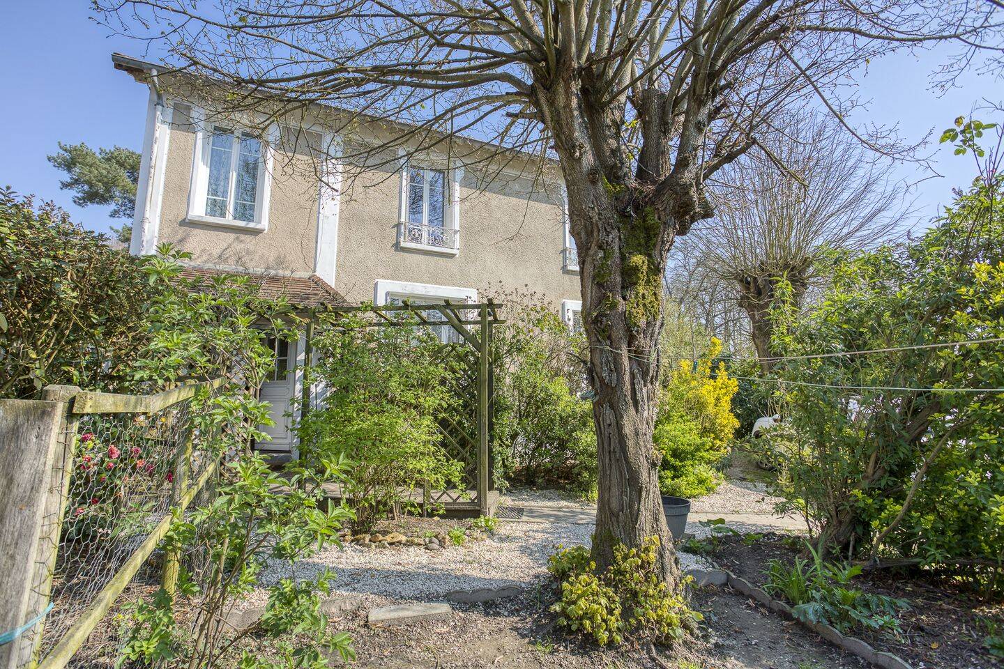Maison 5 pièces 138 m² · à Thoiry · 138 m² · 420 000 €