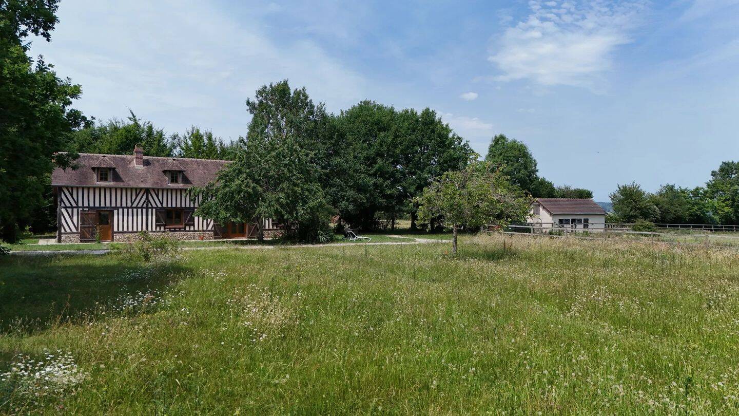 Maison 8 pièces 140 m² · à Livarot-Pays-d'Auge · 140 m² · 1 100 000 €