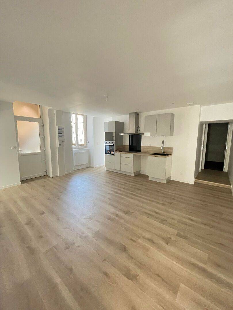Appartement 3 pièces 78 m² · à Gray · 78 m² · 620 €/mois