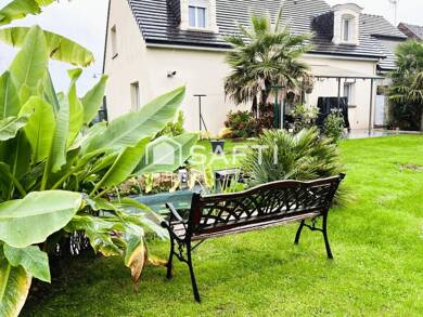 Maison à vendre 262 000 € 6 pièces 4 chambres 135 m² 819 m² de terrain Neuville-sur-Sarthe 72190