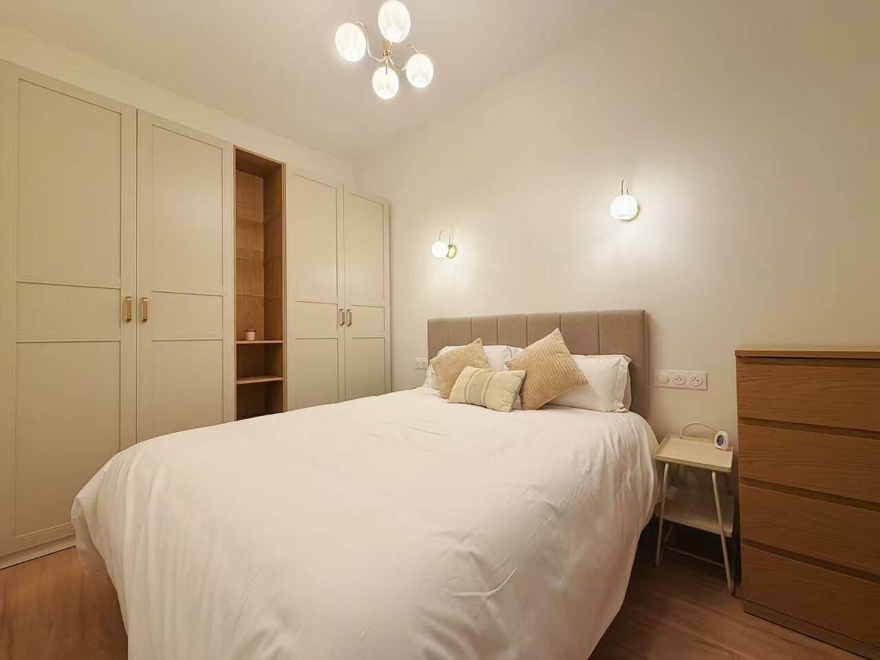 Appartement 2 pièces 30 m² · à Paris 17ème Arrondissement · 30 m² · 2 380 €
