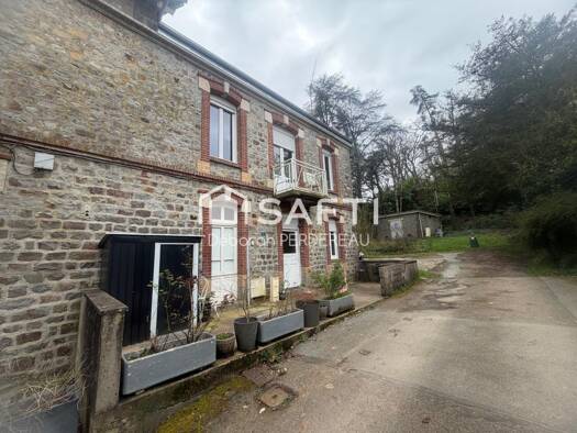 Maison à vendre 112 000 € 4 pièces 2 chambres 63 m² 786 m² de terrain Bagnoles de l'Orne Normandie 61140
