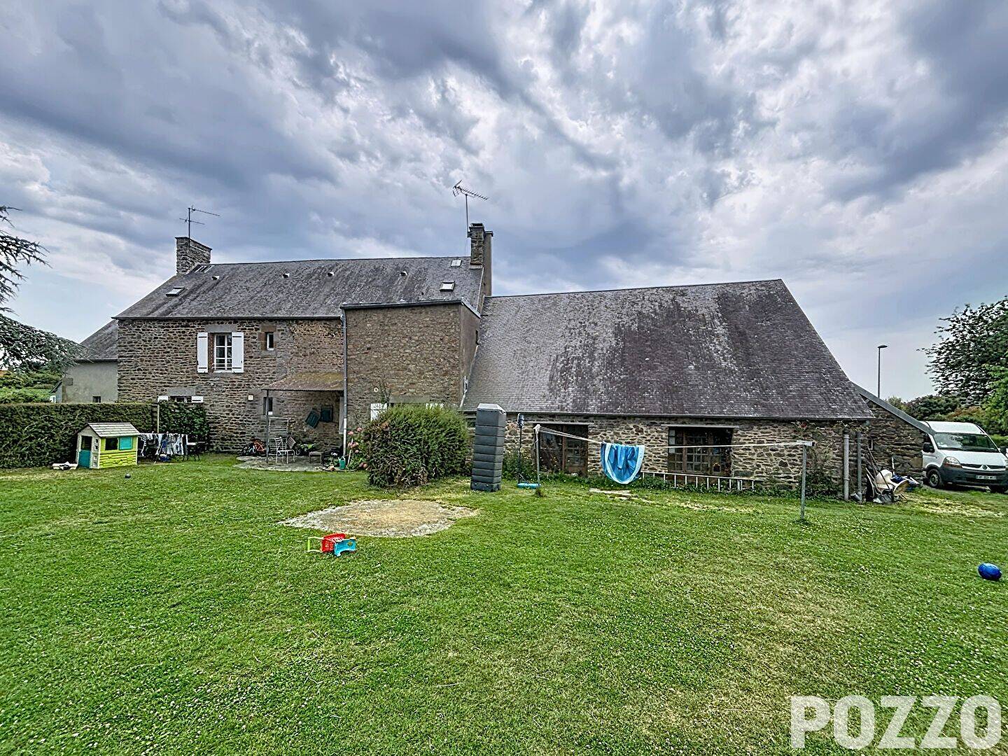 Maison 10 pièces 193 m² · à Céaux · 193 m² · 297 000 €