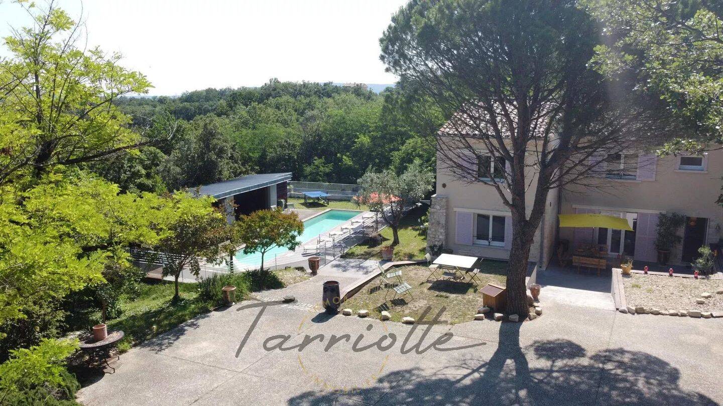 Maison 6 pièces 205 m² · à Montélimar · 205 m² · 685 000 €