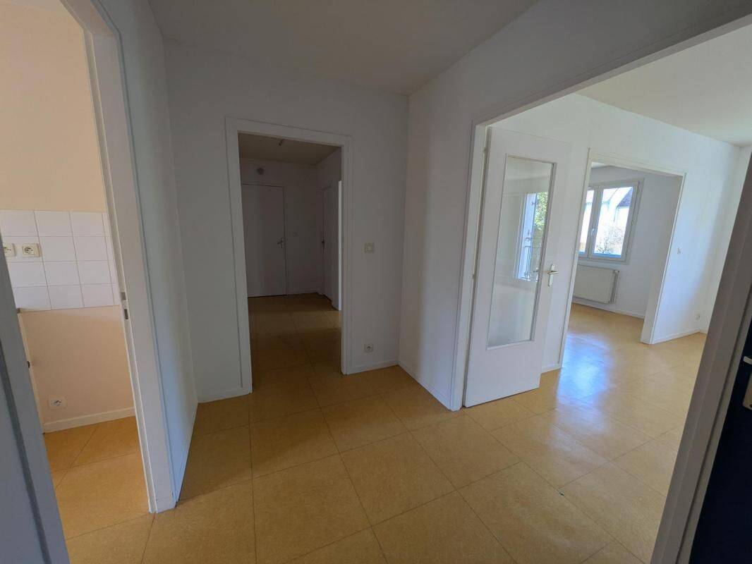 Appartement 3 pièces 91 m² · à Bar-sur-Aube · 91 m² · 572 €/mois