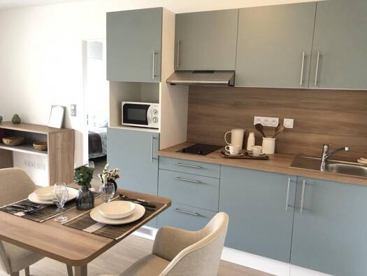 Appartement à louer 690 € 2 pièces 1 chambre 40 m² Étage 1/3 Gévezé 35850