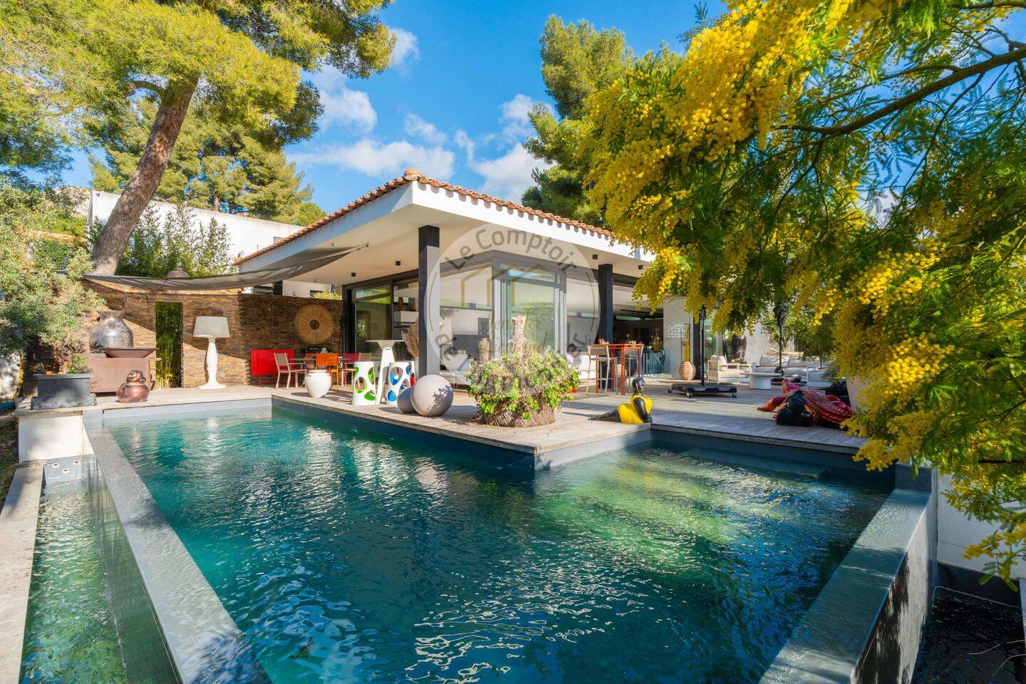 Maison 4 pièces 350 m² · à Marseille 9ème Arrondissement · 350 m² · 1 690 000 €