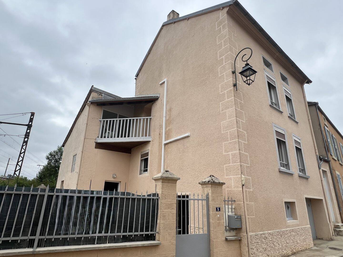 Maison 4 pièces 91 m² · à Montbard · 91 m² · 106 000 €