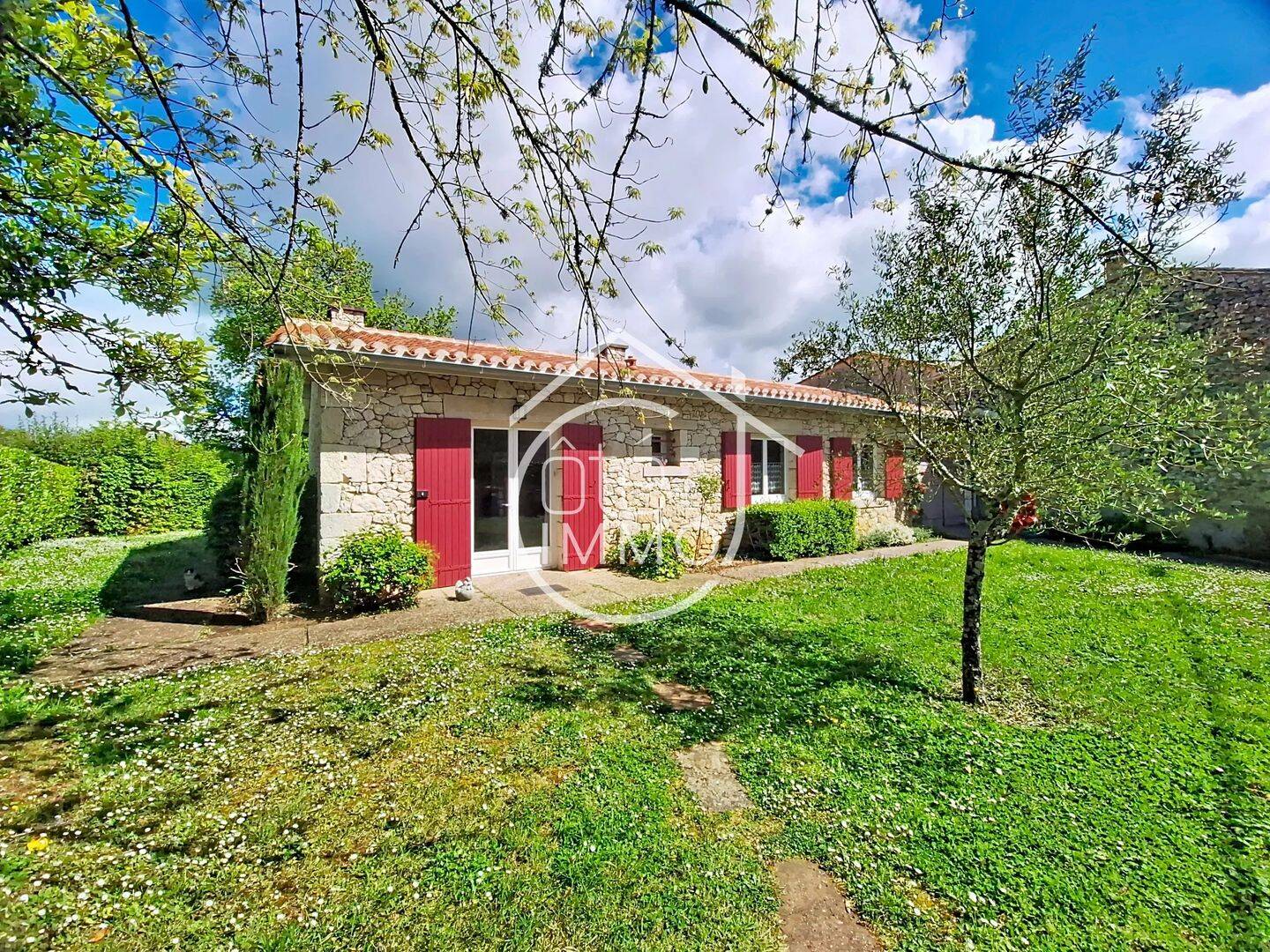 Maison 4 pièces 92 m² · à Saint-Quentin-de-Caplong · 92,4 m² · 157 000 €