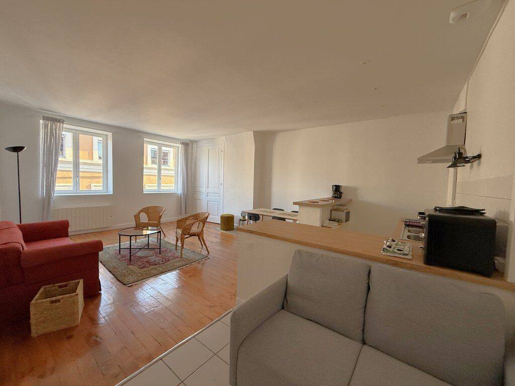 Appartement 2 pièces 61 m² · à Lyon 1er Arrondissement · 61 m² · 1 100 €