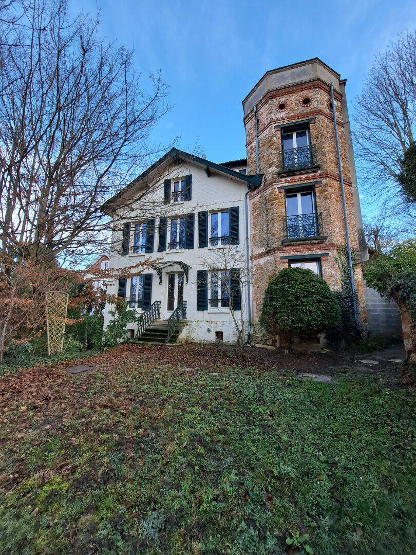 Maison 7 pièces 175 m² · à L'Étang-la-Ville · 175 m² · 2 872 €/mois