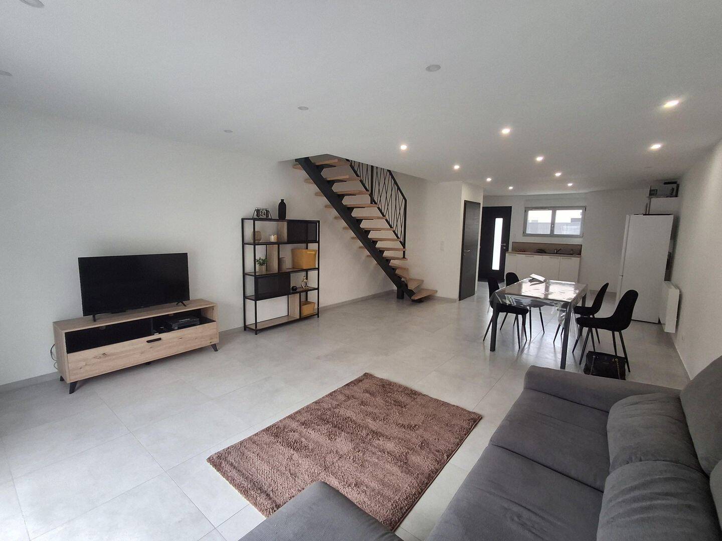 Maison 3 pièces 100 m² · à Tavaux · 100 m² · 1 300 €/mois