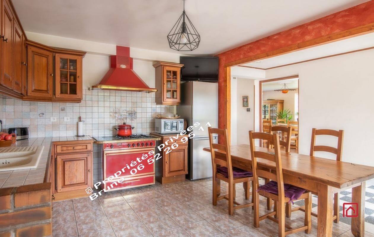 Maison 7 pièces 215 m² · à Montazels · 215 m² · 299 900 €
